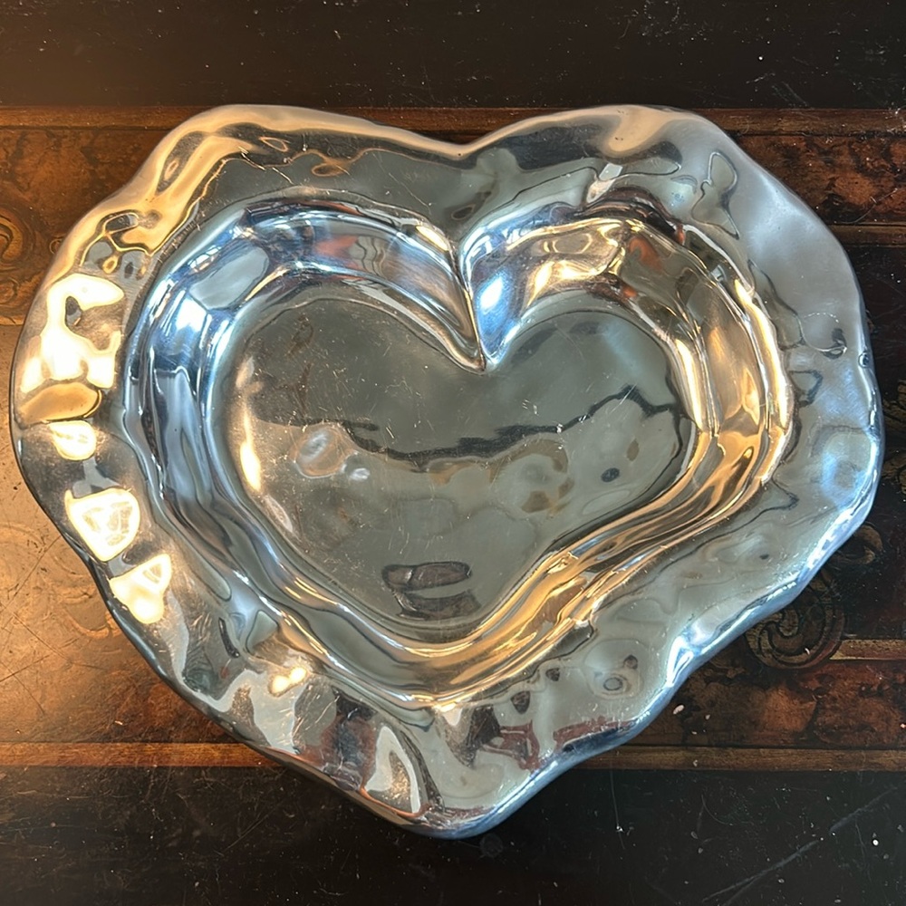 Vento Aluminum Heart Hand Made In Mexico Silver Tray Bowl Trinket